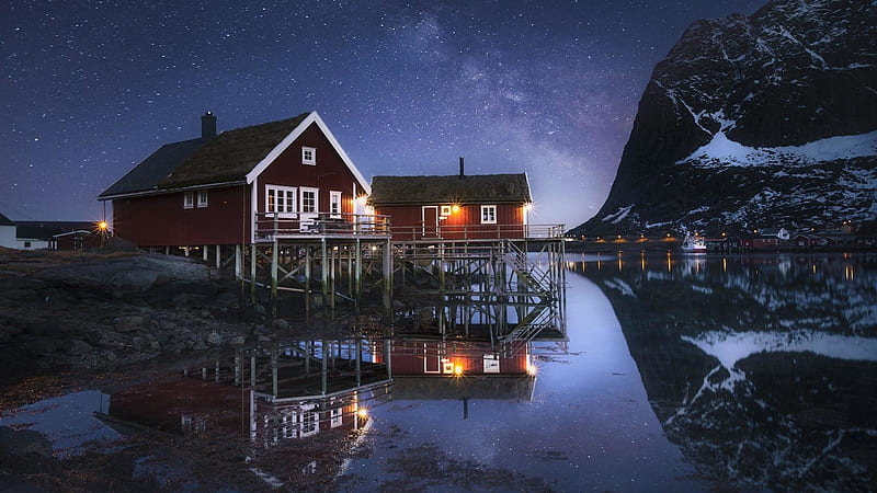 Red Houses Under the Milky Way Reflected, night, winter, house, nature, sky, reflection, lake, HD wallpaper