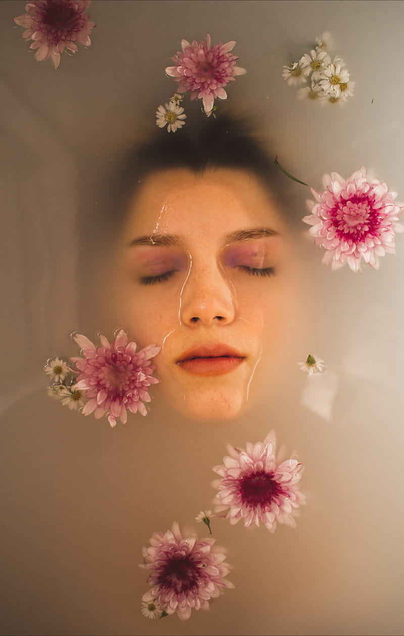 Entre flores y agua, face, , modelo, vintage, water, woman, HD phone wallpaper