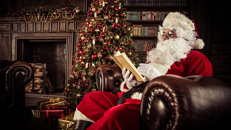 Santa Claus Is Sitting On Sofa And Reading Book Near Christmas Tree Christmas Tree, HD wallpaper