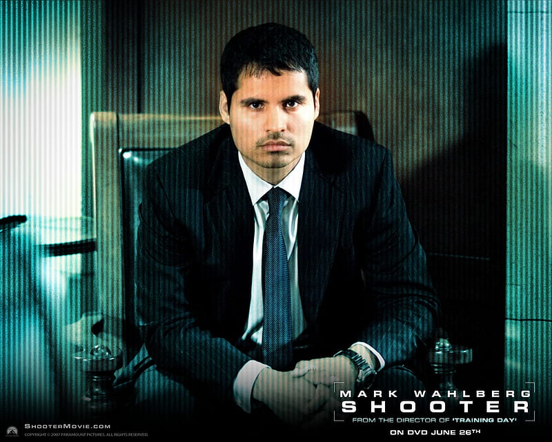 Shooter (2007), Stephen Hunter, action, 2007, film, Shooter, assissination, conspiracy, Movie, Michael Pena, thriller, Point of Impact, Mark Wahlberg, Bob Lee Swagger, military, HD wallpaper