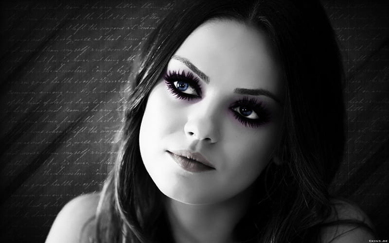 Mila Kunis Cute Beauty Smile Bw Hd Wallpaper Peakpx