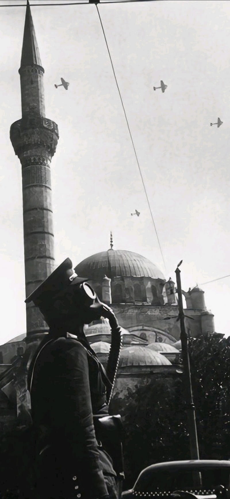 Gaz maskesi cami, black, istanbul, mosque, turkey, white, HD phone wallpaper