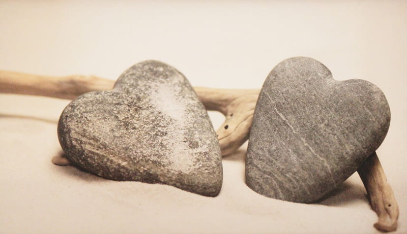 two stone hearts, still life, sand, stone, love, nature, corazones, HD wallpaper