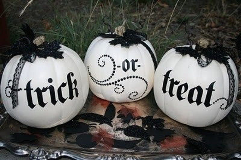 Trick or Treat, halloween, black, white, pumpkins, decor, HD wallpaper