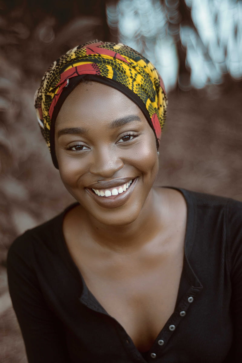 smiling woman wearing turban, HD phone wallpaper