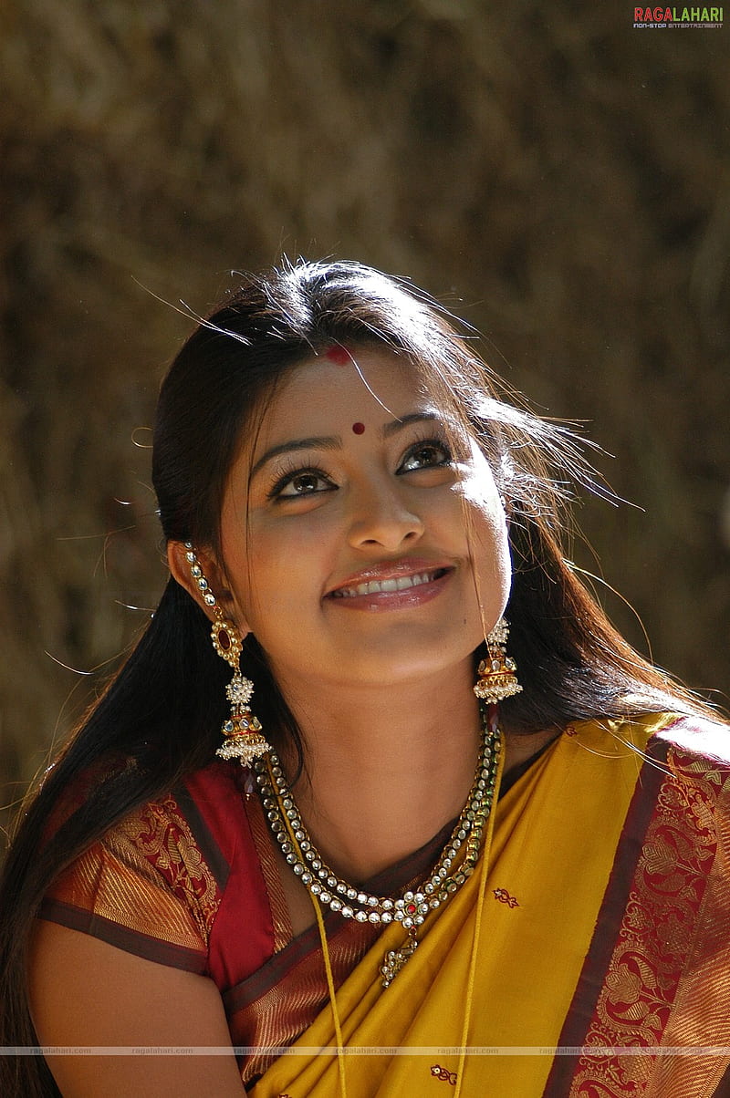 Sneha, tamil actress HD phone wallpaper | Pxfuel
