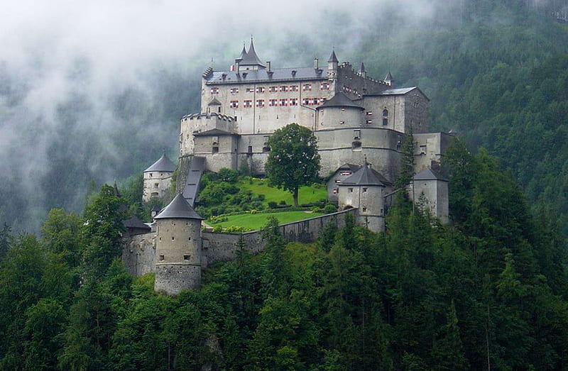 Hohenwerfen Castle - Austria, mystical, mountain, architecture, stone, green, bonito, castle, HD wallpaper