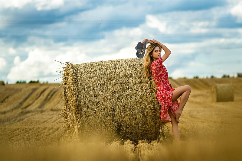 Cowgirl ~ Ananda, blonde, hay bale, model, cowgirl, HD wallpaper