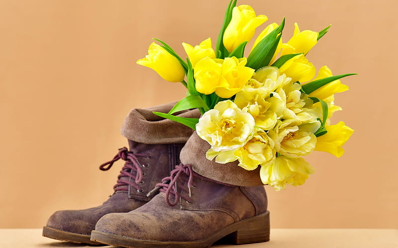 Spring bouquet, pretty, lovely, boots, fresh, yellow, bonito, spring, bouquet, narcissus, flowers, funny, shoes, HD wallpaper