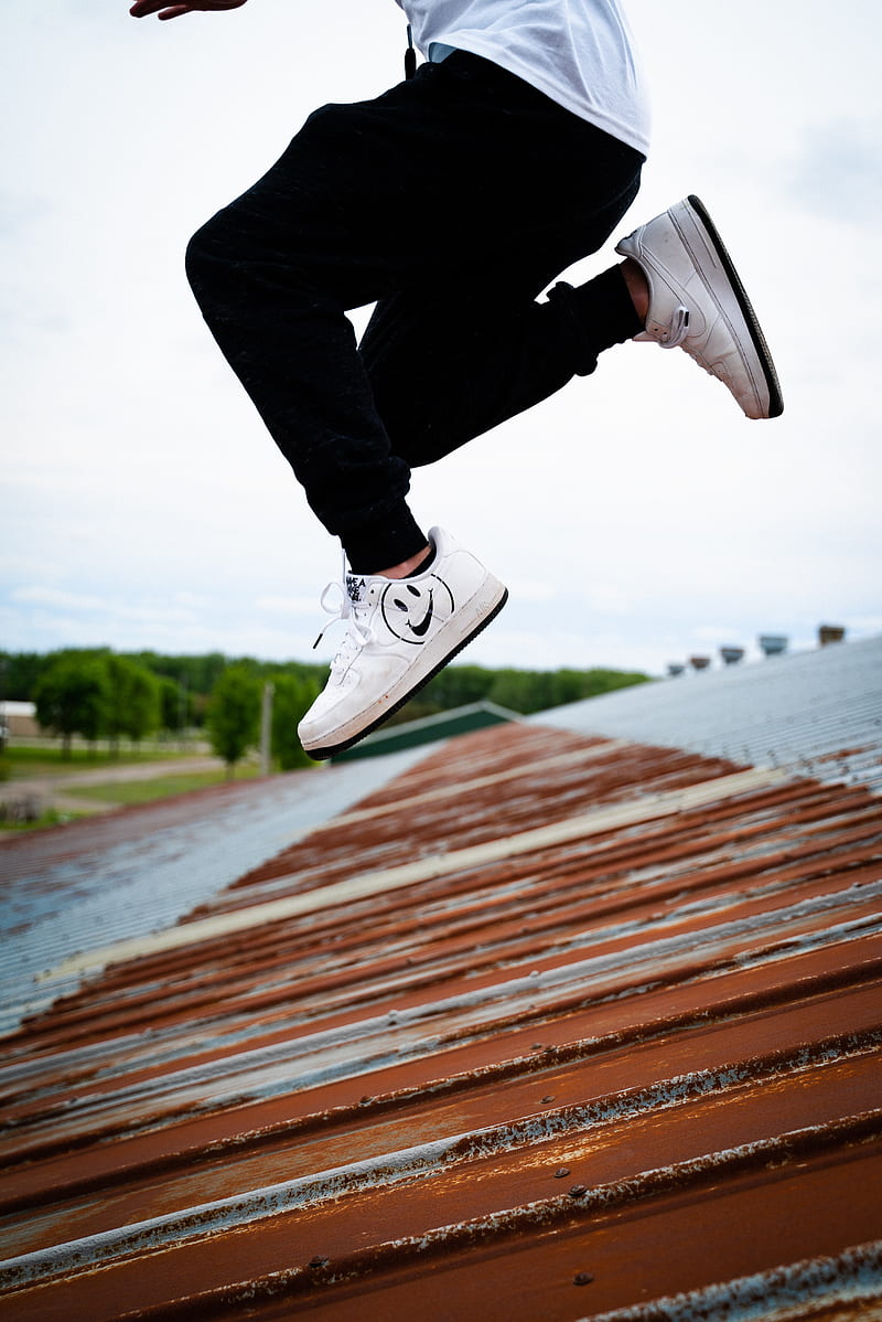 jump, legs, sneakers, man, roof, HD phone wallpaper