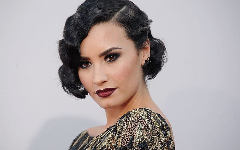 Demi Lovato, american singer, portrait, makeup, black evening dress, popular singers, HD wallpaper