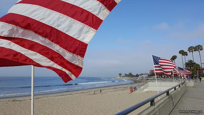 Old Glory in Motion on Memorial Day, Sand, Sky, Ocean, beach, United States, Memorial, California, Flag, Day, HD wallpaper