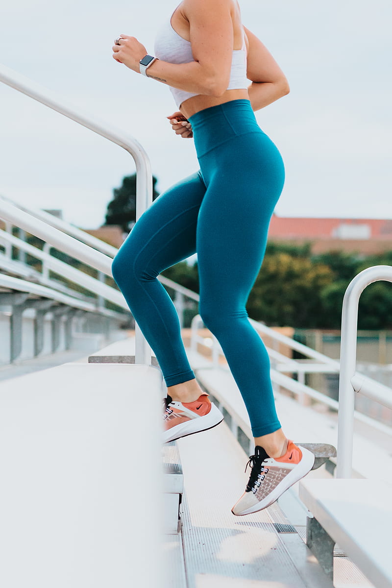 woman running on stairs, HD phone wallpaper
