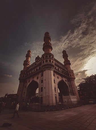 Explore The Charm Of Hyderabad By Paying A Visit To These Places