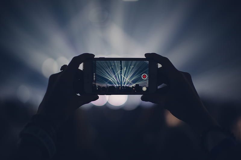 person taking video of live concert, HD wallpaper