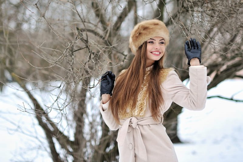 :), the long hair, the winter, the eyes, the trees, the smile, hat, the coat, humor, girl, the snow, the gloves, the posture, fur, HD wallpaper