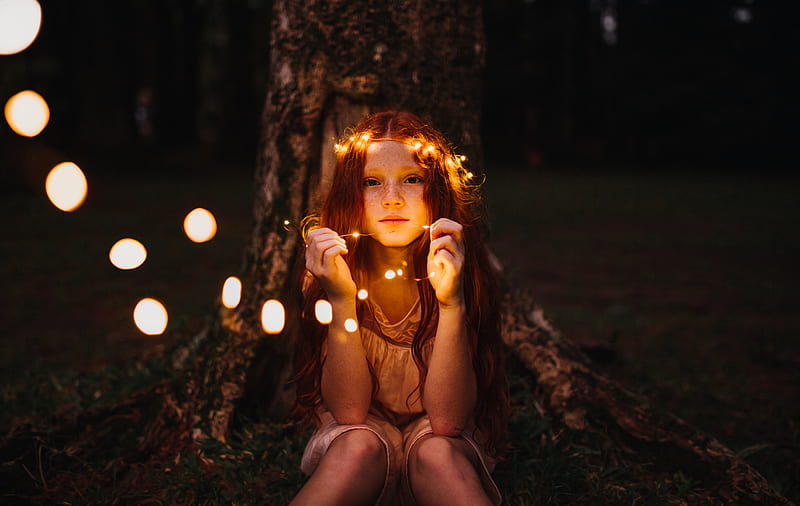 Girl Holding String Lights, HD wallpaper