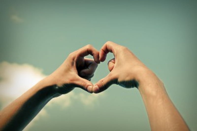 Think with your heart , cloud, love, heart, hand, in sky, bonito, pure feeling, form, HD wallpaper