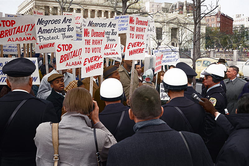 African American demonstrators outside the White House, with signs demanding the right to vote and protesting police brutality against civil rights demonstrators in Selma, Alabama, HD wallpaper