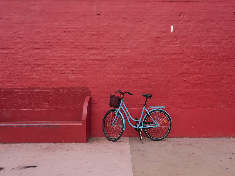 blue step-through bicycle park beside of red bench, HD wallpaper