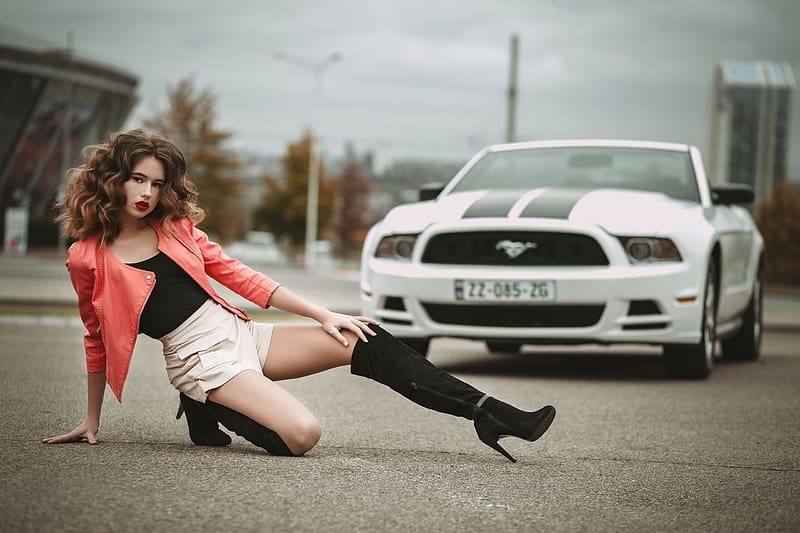 Posey Mustang Cowgirls Brunettes Boots Hd Wallpaper Peakpx 7570