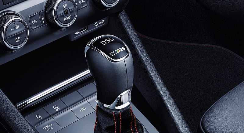 2015 Skoda Octavia - Interior Detail , car, HD wallpaper 2015 Skoda Octavia - Interior Detail , car, HD wallpaper