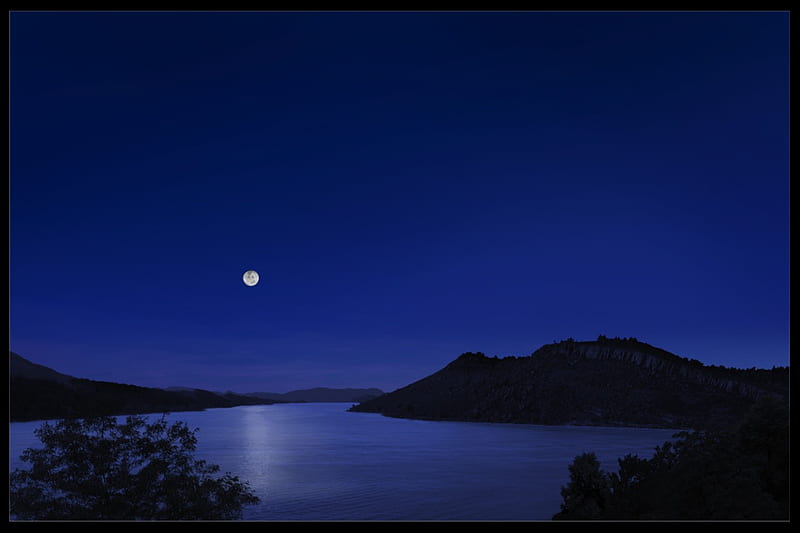 MOON OVER LAKE, moon, mountains, sky, lake, blue, night, HD wallpaper