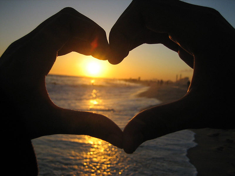 Sunset Heart, hands, ocean, heart, yellow, bonito, sunset, sky, HD wallpaper