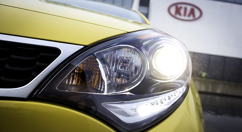 2016 Kia Rio 5-Door - Headlight , car, HD wallpaper