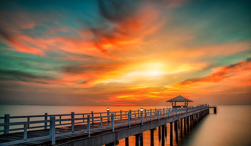 Sunset pier, amazing, fiery, pier, bonito, sunset, sinset, sky, sea, HD wallpaper