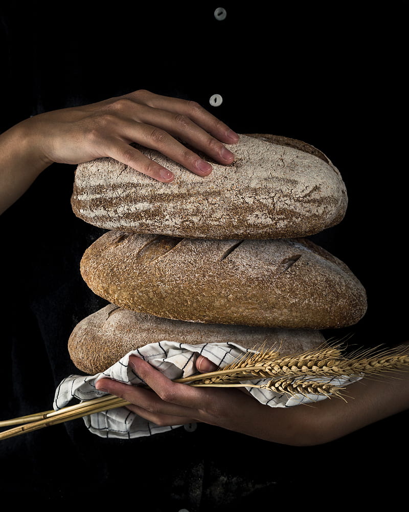 person holding baked bread, HD phone wallpaper