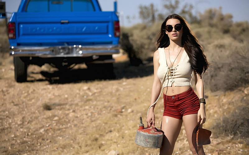Cowgirl Lana Rhoades Ran Out of Gas, brunette, truck, model, shorts, HD wallpaper