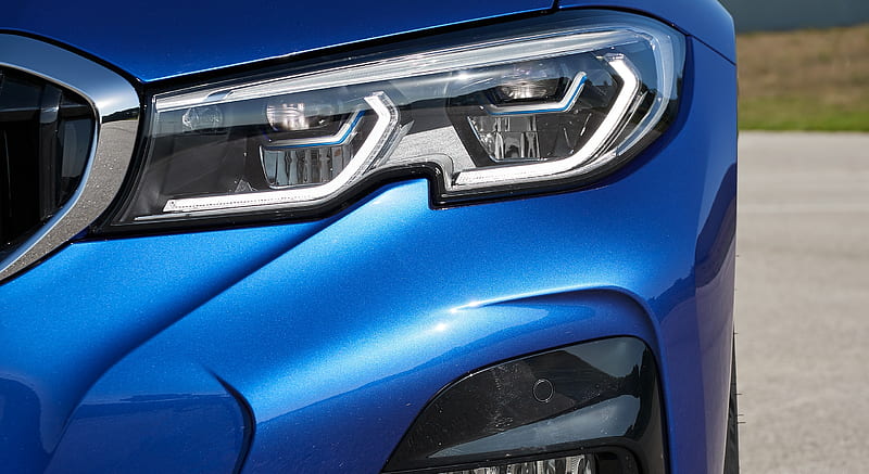 2019 BMW 3 Series 330i M Sport - Headlight , car, HD wallpaper