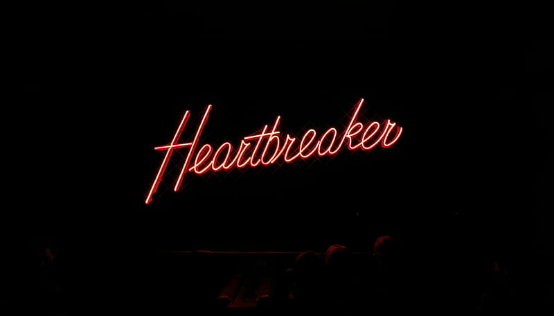 Heartbreaker neon signage on black background, HD wallpaper