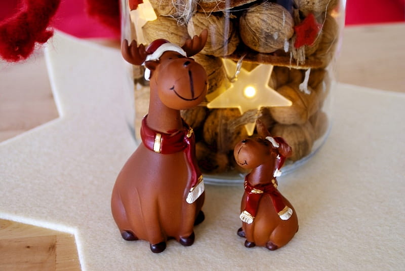 Christmas, nuts, cookies, glass pot, deer figures, decoration, bonito, HD wallpaper