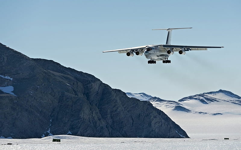 Landing on the runway filled with ice, ice, aircraft, landing, mountains, HD wallpaper