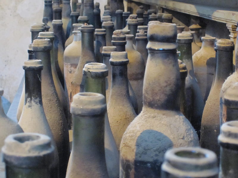 Old bottles, glass, bottle, dust, sherry, bottles, old, HD wallpaper