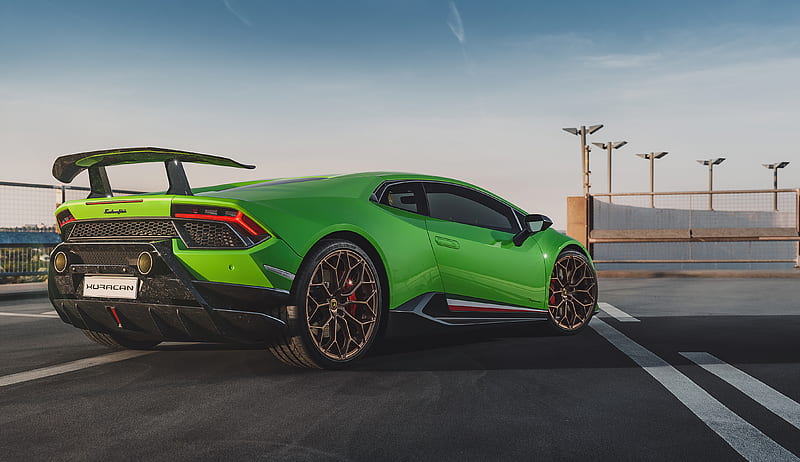 Green Lamborghini Huracan Performante 2020, lamborghini-huracan-performante, lamborghini-huracan, lamborghini, 2020-cars, carros, HD wallpaper