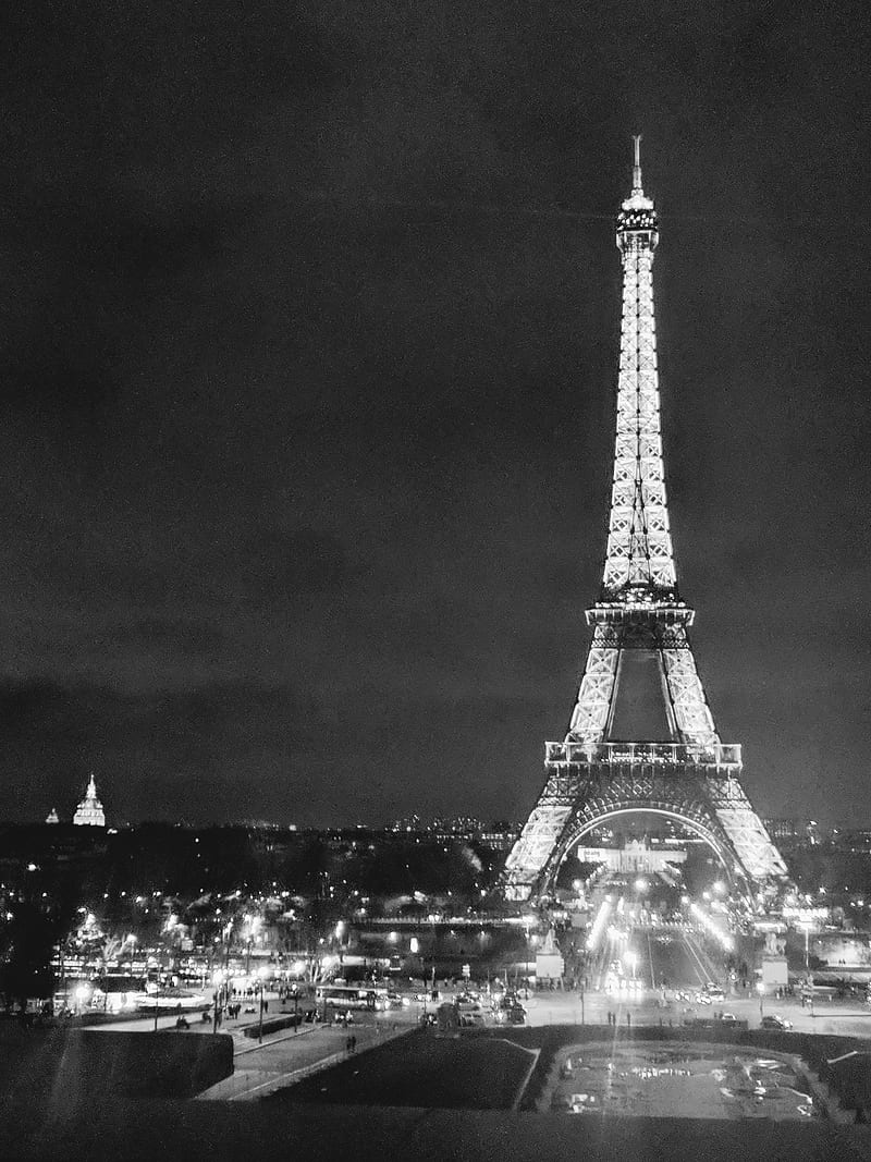 eiffel tower at night sparkling black and white