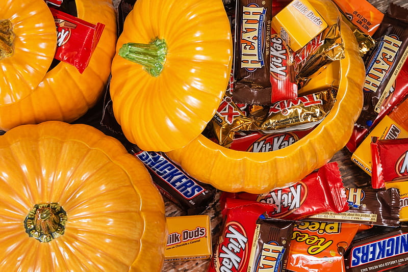 Halloween sweets, orange, sweets, food, halloween, bar, chocolate, pumpkin, dessert, HD wallpaper