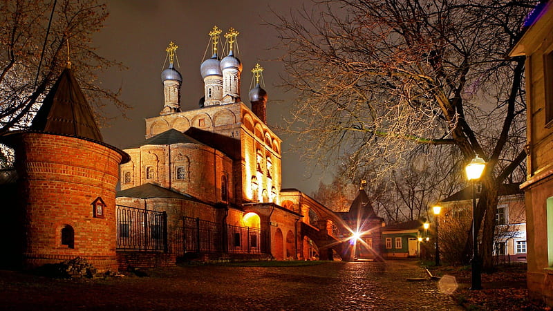 beautiful krutitsy russian orthodox church in moscow, orthodox, city, church, onion domes, street, lights, night, HD wallpaper