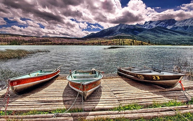 rowboats docked on a beautiful lake r, dock, mountains, r, rowboats, ramp, lake, HD wallpaper
