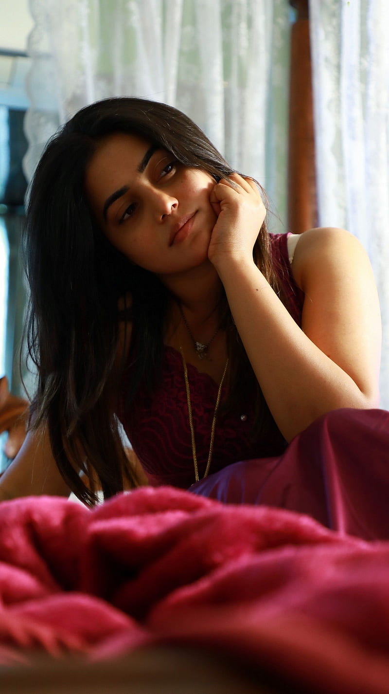 Poorna Kasim , multilingual actress, wake-up, HD phone wallpaper