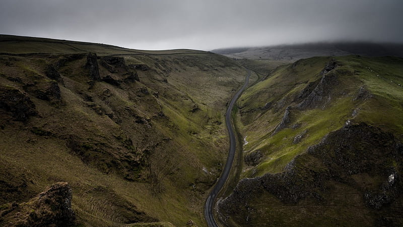 blacktop road through winnats pass in england, blacktop, grass, mountains, road, pass, valley, HD wallpaper