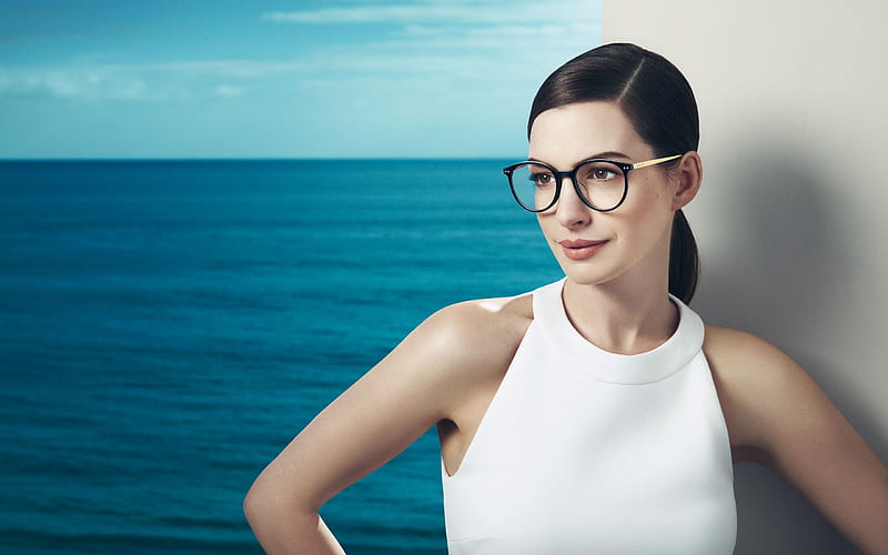 Anne Hathaway, portrait, woman with glasses, sea, american actress, white dress, smile, HD wallpaper