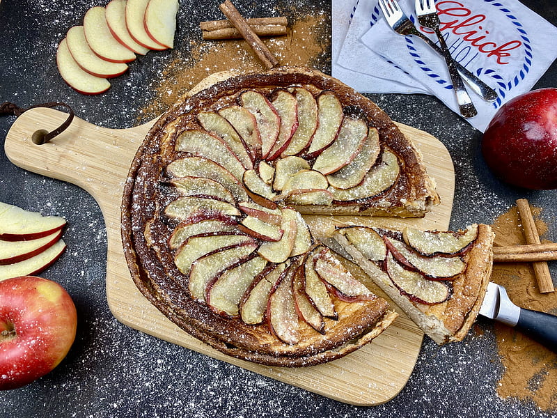 apple pie, pie, apples, slices, powdered sugar, dessert, HD wallpaper