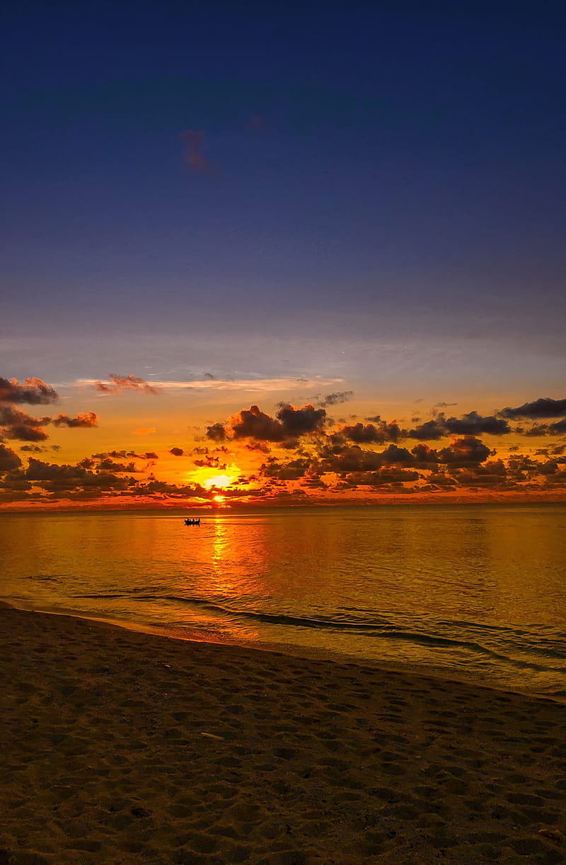 Yellows , boat beach ocean dhoni maldives, dusk dawn sand maldives, sunset, yellow orange purple sky, HD phone wallpaper