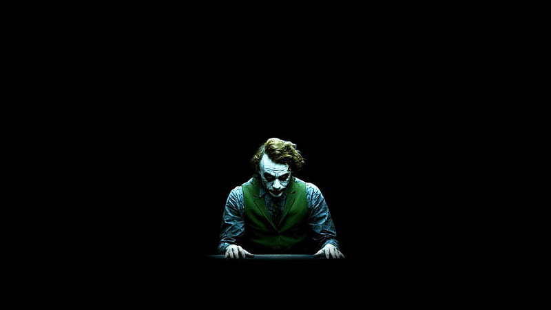 Green Vise Coat Wearing Joker Joaquin Phoenix With Black Background Joker, HD wallpaper