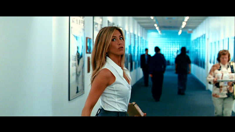 Jennifer Aniston With Blonde Hair Is Wearing Sleeveless White Shirt Jennifer Aniston, HD wallpaper