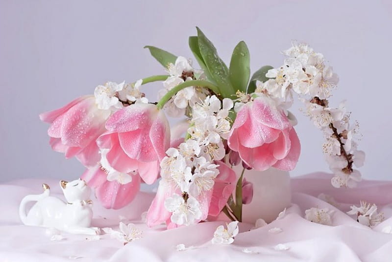 Ethereal, trinket, toy, vase, cat, blosoms, flowers, tulips, white, pink, HD wallpaper
